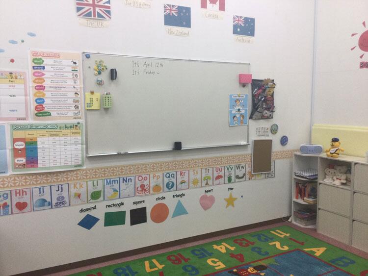 セイハ英語学院の教室のホワイトボードの画像